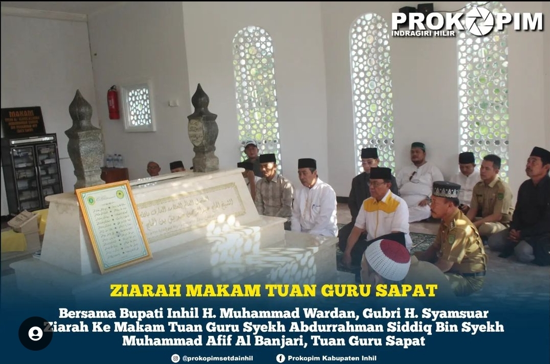 Bersama Bupati Inhil H. Muhammad Wardan, Gubri H. Syamsuar Ziarah ke Makam Tuan Guru Sapat