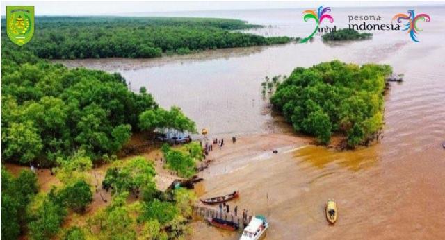 Pantai Terumbu Mabloe Jadi Pemandangan Yang Unik