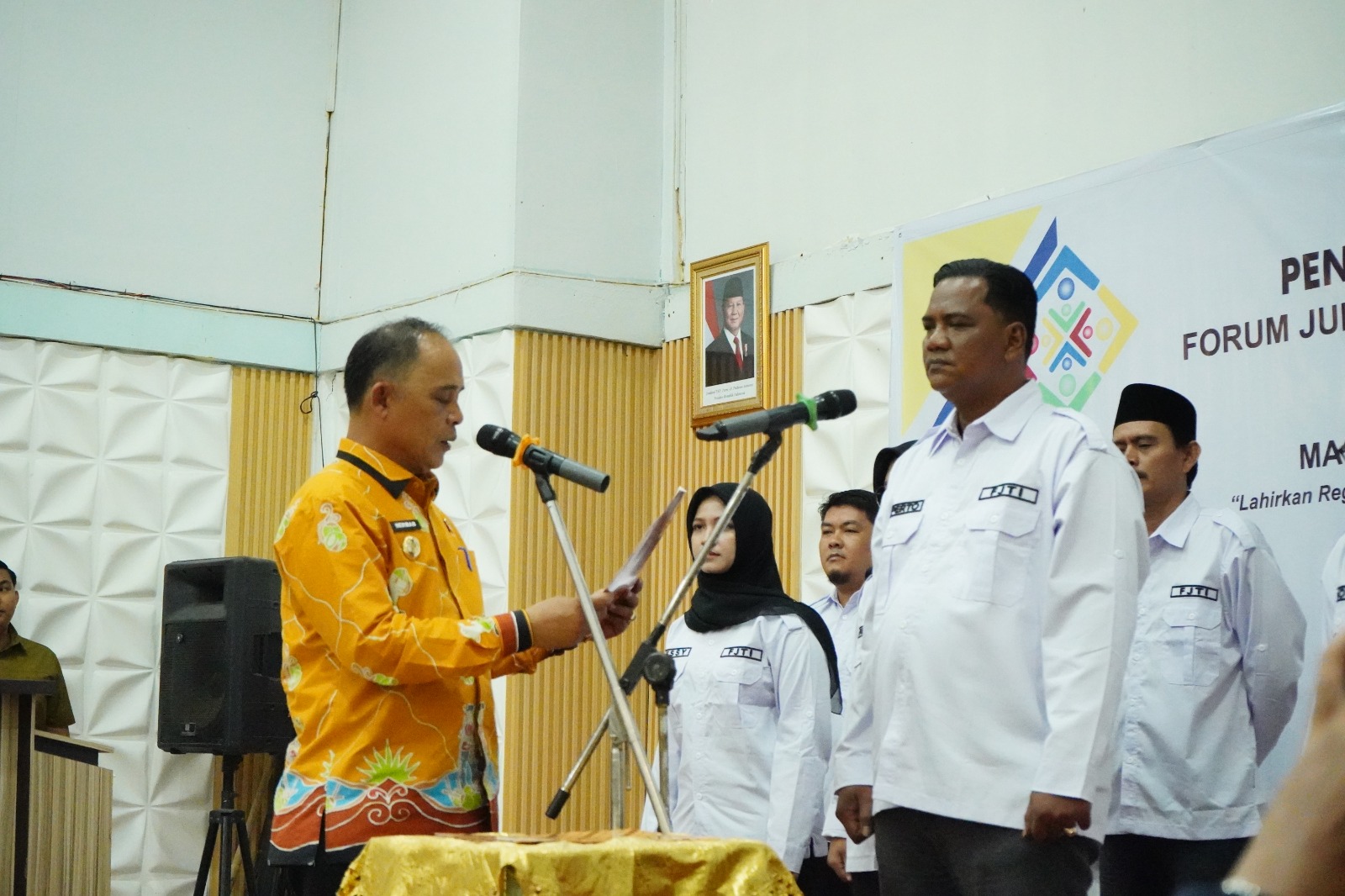 BUPATI INDRAGIRI HILIR RESMI KUKUHKAN PENGURUS FJTI MASA BAKTI 2025–2030
