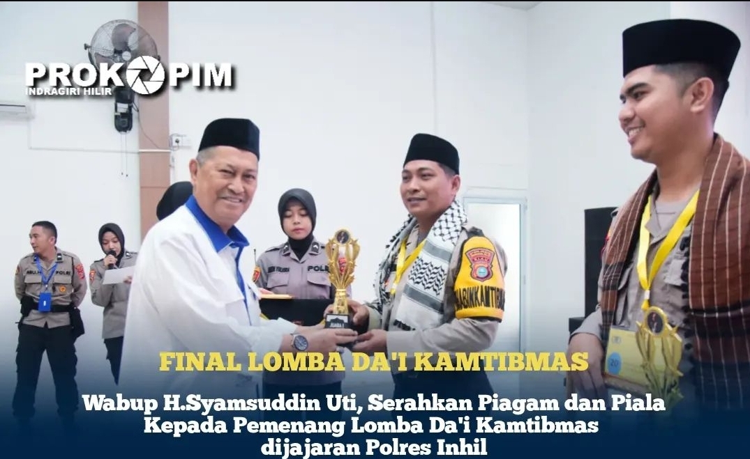 Wabup Inhil Serahkan Piagam dan Piala Kepada Pemenang Lomba Da'i Kamtibmas
