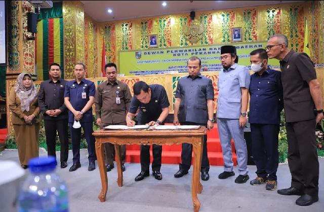 DPRD Pekanbaru-Pemko Teken MoU KUA PPAS APBD Perubahan 2022 Rp 2,5 T