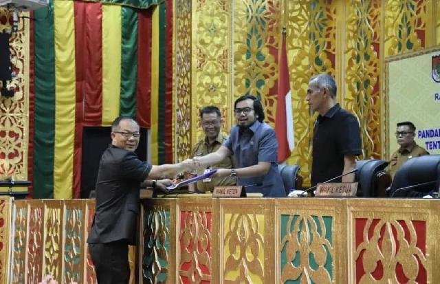 DPRD Pekanbaru Gelar Paripurna Pandangan Fraksi R-APBD 2023