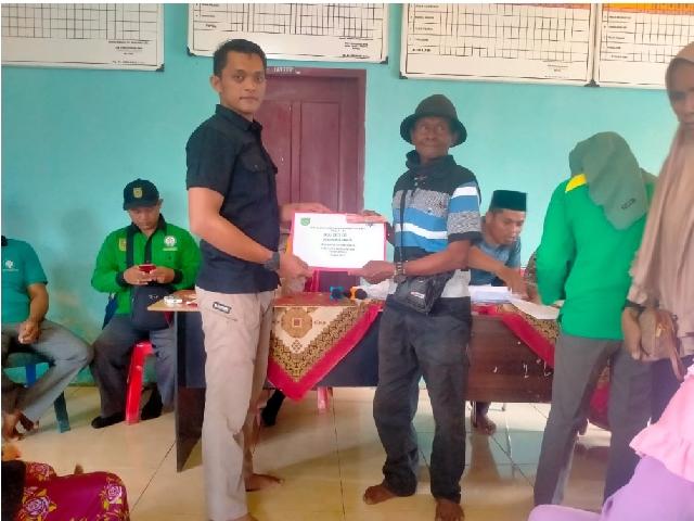 Pemdes Kuala Sebatu Salurkan BLT-DD ke 67 KPM
