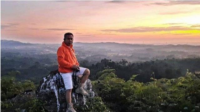 Menyaksikan Pesona Negeri di Atas Awan