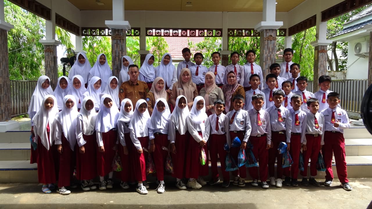 Wabup Yuliantini Terima Kunjungan Study Tour SDN 10 Pengalihan Keritang