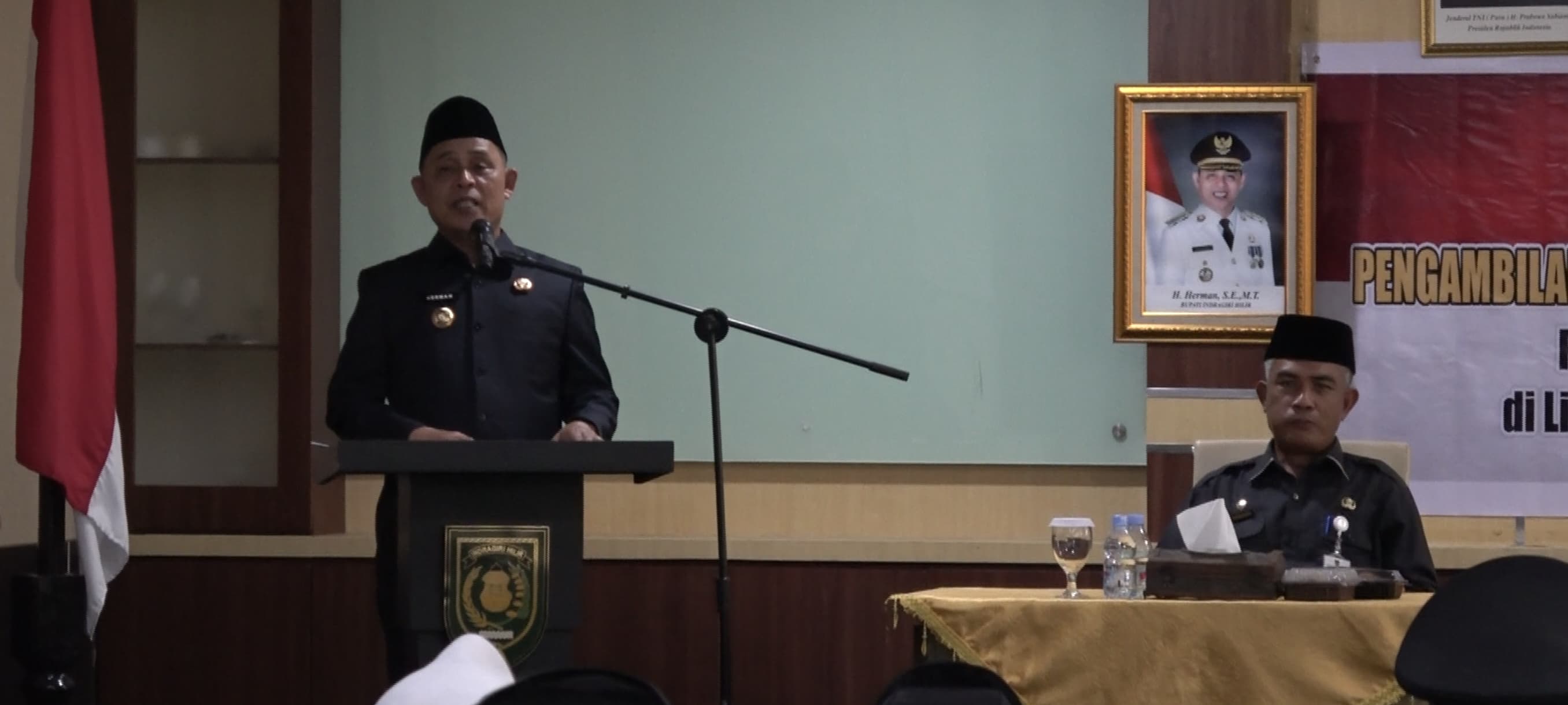 Bupati Inhil Lantik 27 Pejabat Administrator dan Pengawas, Tekankan Jabatan sebagai Amanah