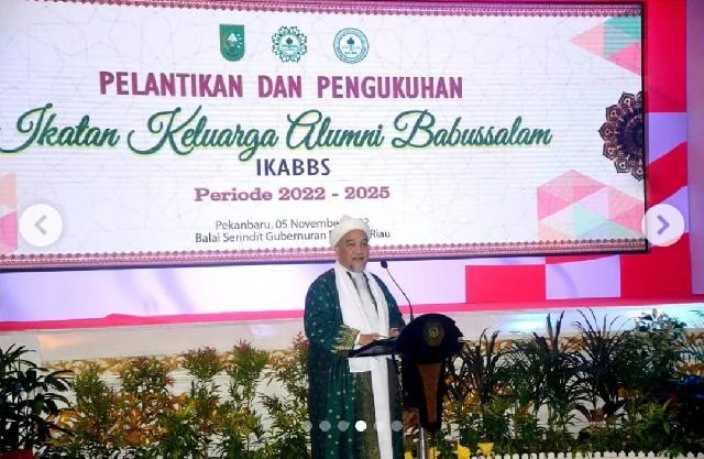 Bupati Inhil Menghadiri Pelantikan dan Pengukuhan DPP IKABBS